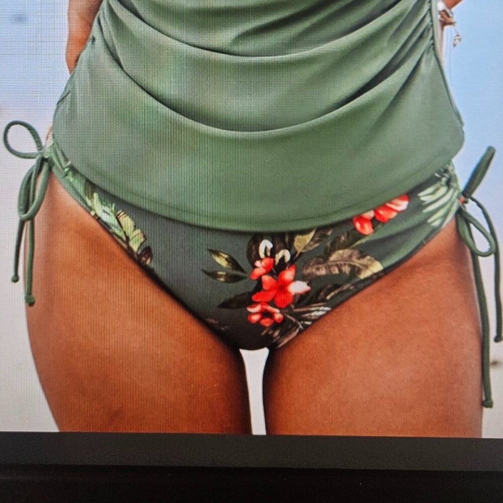 NWT Cupshe floral bikini bottom, size XL